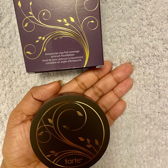 Tarte Amazonian Clay Full Coverage Airbrush Foundation - Shade: Rich Sand - Picture 5 of 6